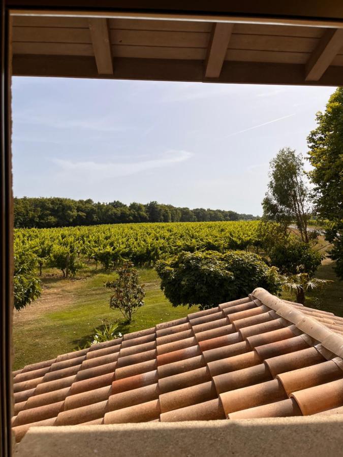 Chateau Canteloup Bed and Breakfast Saint-Caprais-de-Bordeaux Exterior foto