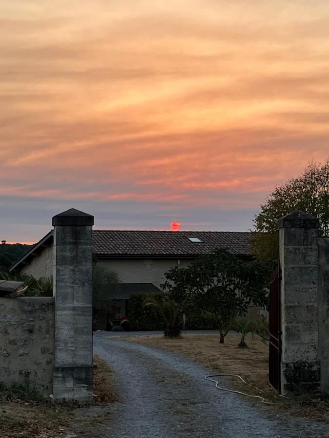 Chateau Canteloup Bed and Breakfast Saint-Caprais-de-Bordeaux Exterior foto